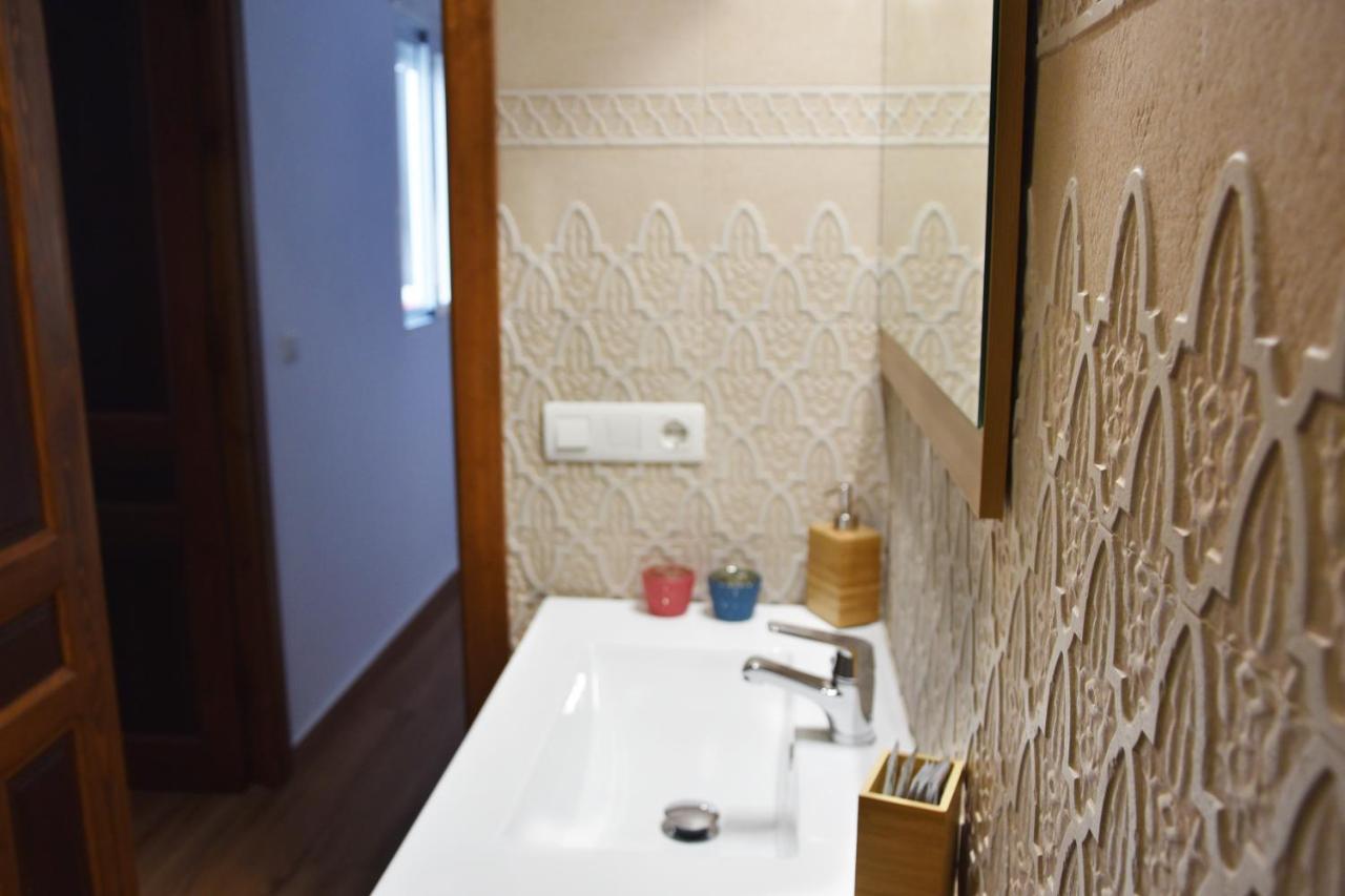 Puerta Real Apartamentos Sevilla Exteriör bild