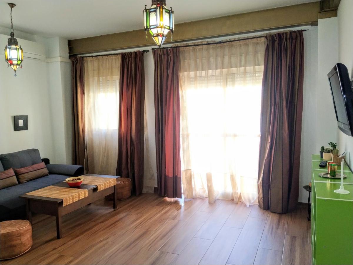 Puerta Real Apartamentos Sevilla Exteriör bild