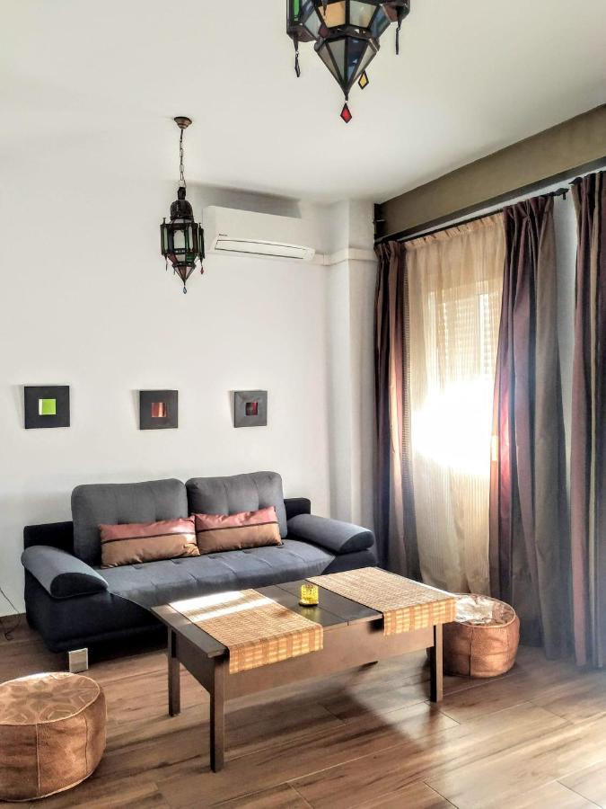 Puerta Real Apartamentos Sevilla Exteriör bild